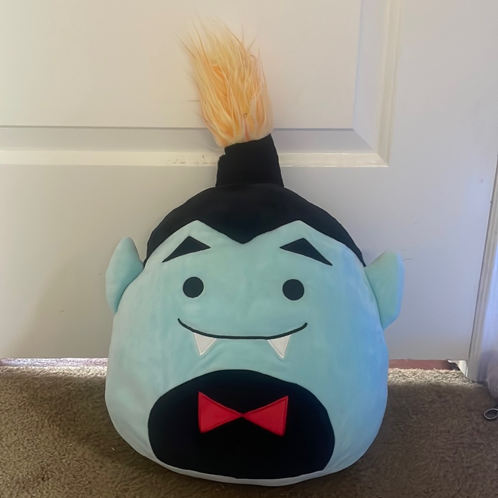Drake the original vampire squishmallow